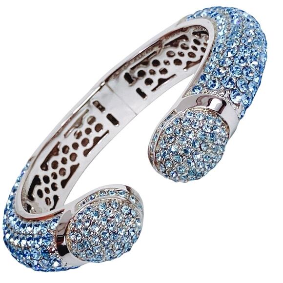 HSN Signed Joan Boyce Pavé Blue Crystal Silver Tone Hinged Cuff Bracelet Size 7 - Picture 1 of 15